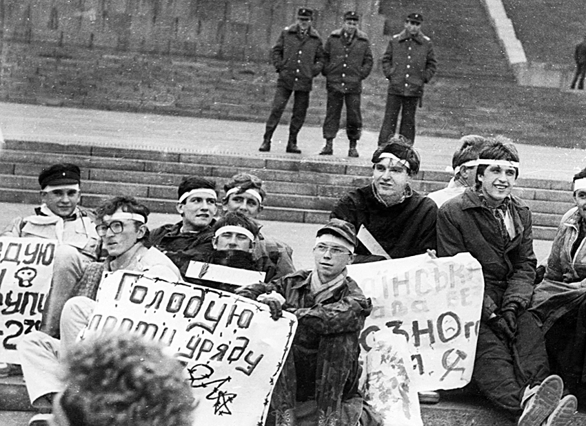 Студентська революція на граніті стала першим успішним масовим актом ненасильницького спротиву в часи пізнього СРСР, передвісником проголошення Незалежності